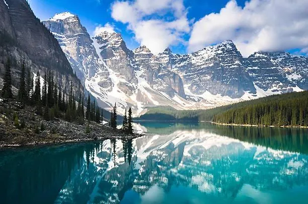 Cozy 2Br Private Basement Suite, Free Parking, Wifi, 1 Hr To Banff, 20 Min To City Calgary Guest house